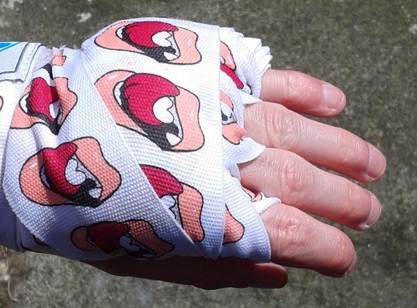 designer-fighter-lips-hand-wraps