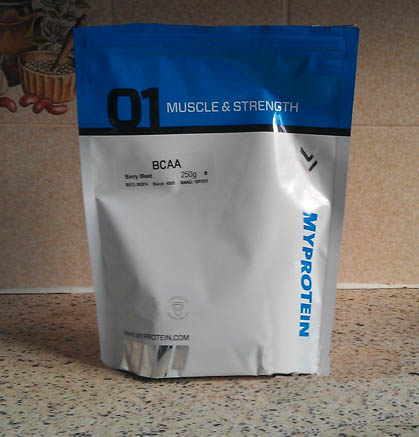 myprotein-bcaa-berry-blast-power