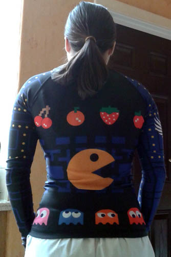 raven-fightwear-pacman-rash-guard-back-side